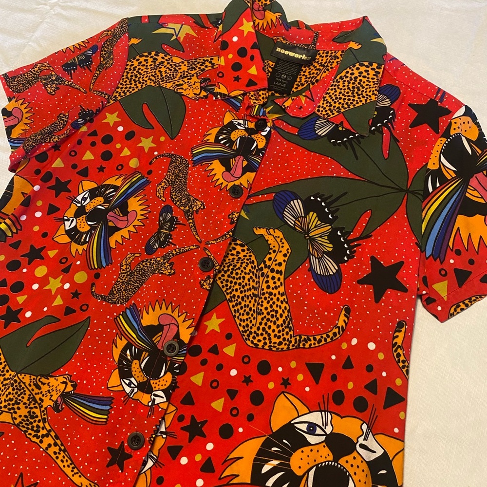 NOOWORKS Tiger Pride Joyce Button Down